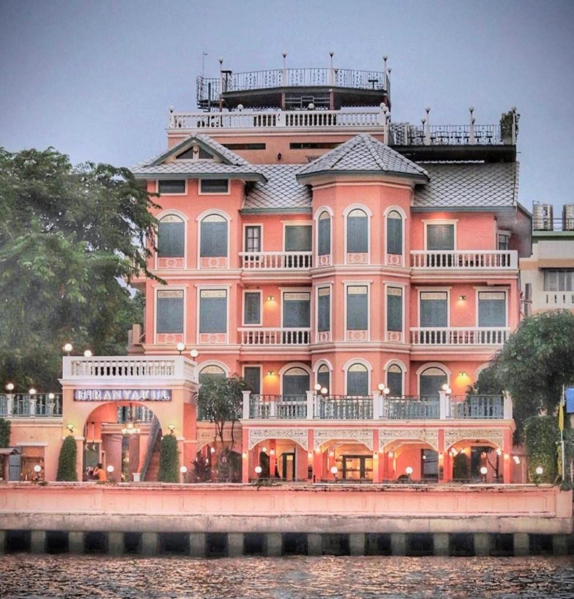 Hiranyakul House Hotel Bangkok Exterior photo