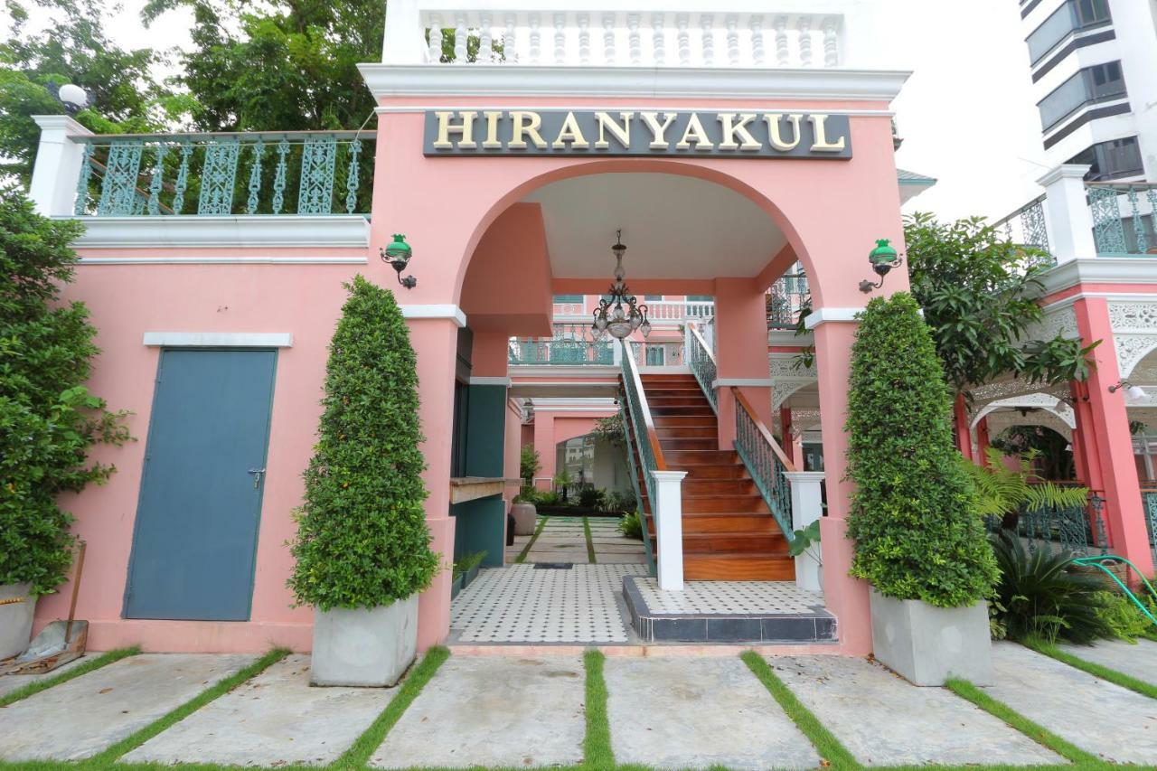 Hiranyakul House Hotel Bangkok Exterior photo